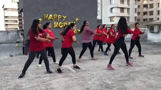 Badal pe paon hai  womens day special  easy dance video chakh de India [upl. by Korfonta84]